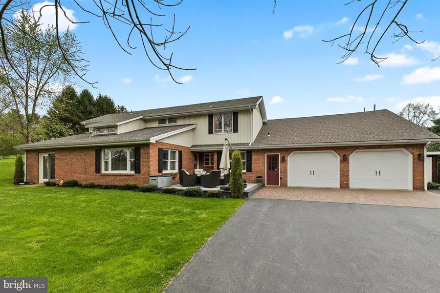 1389 OLD LINE RD, Manheim, PA 17545