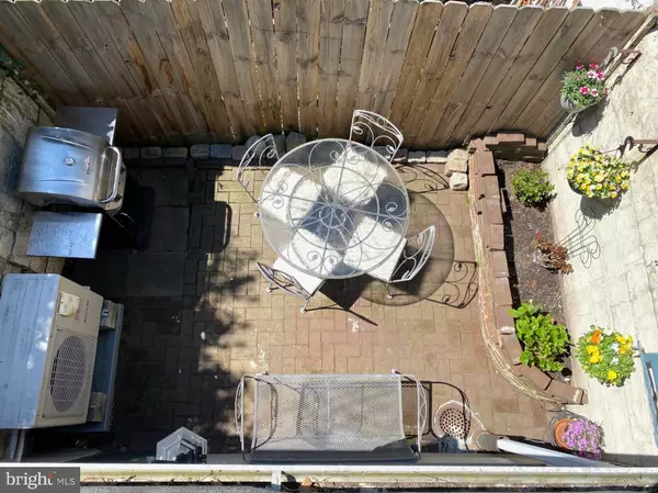 Philadelphia, PA 19107,238 S HUTCHINSON ST