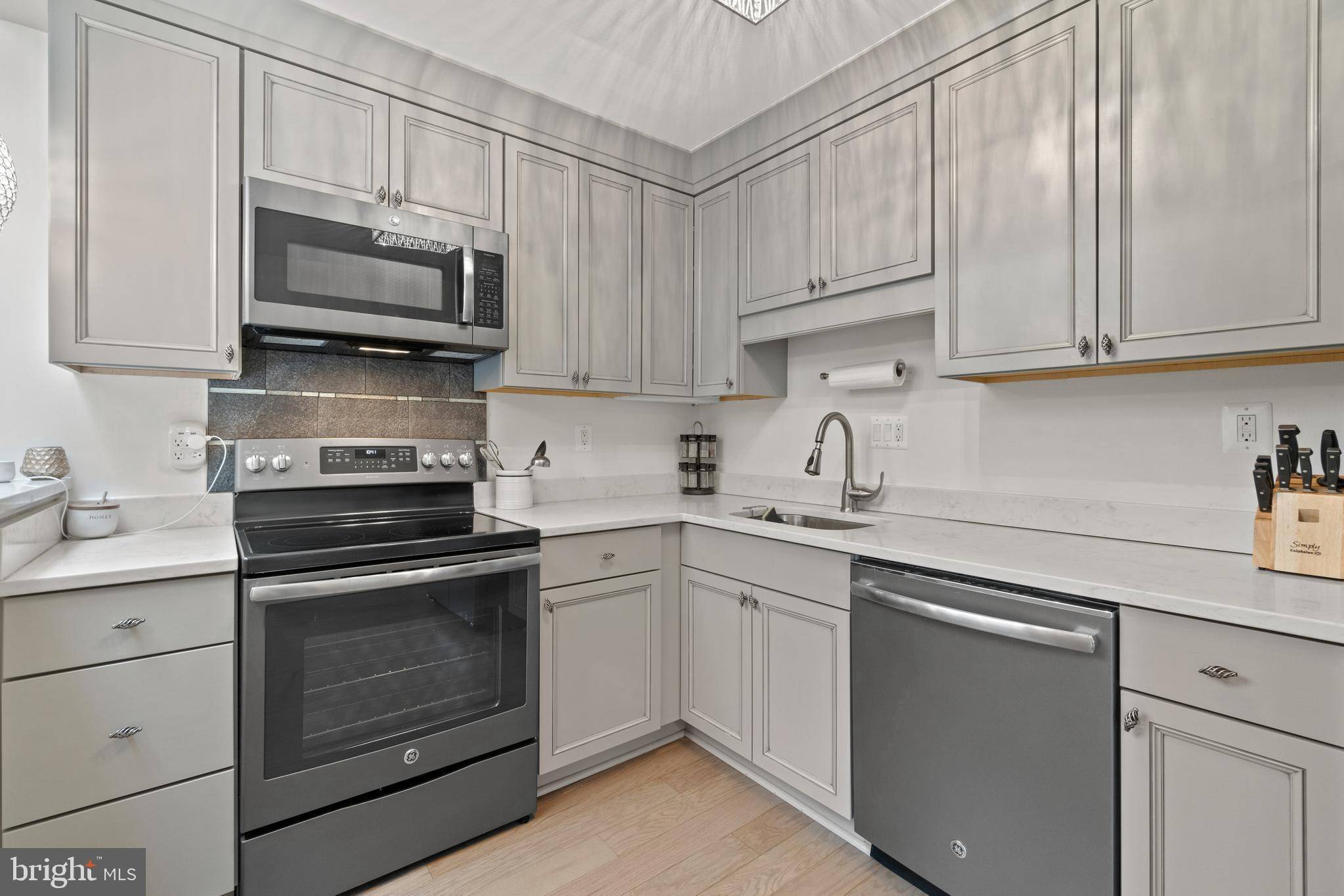 2143 COLTS NECK CT, Reston, VA 20191