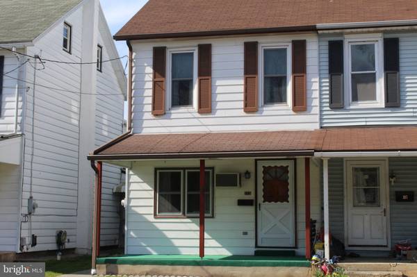 315 FURNACE ST, Topton, PA 19562