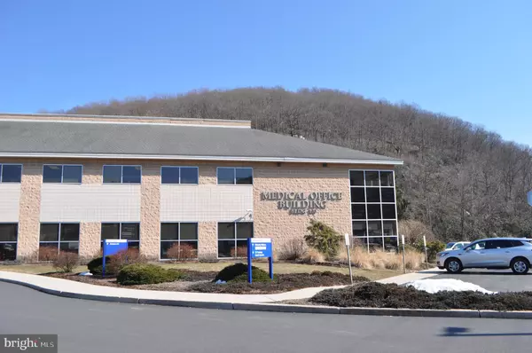 206 SCHUYLKILL MEDICAL PLAZA, SUITE 206, Pottsville, PA 17901