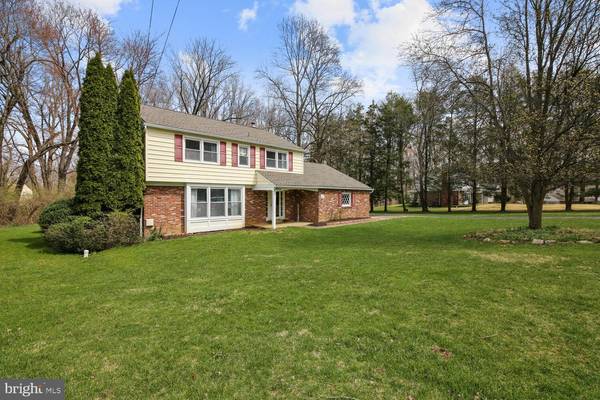 1646 CHRISTINE LN, West Chester, PA 19380