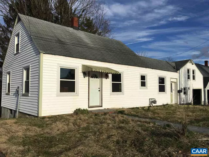 917 BRIDGE AVE AVE, Waynesboro, VA 22980