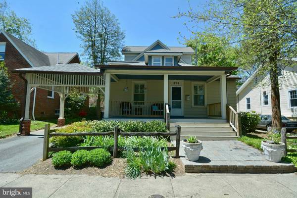 808 N KENMORE ST, Arlington, VA 22201