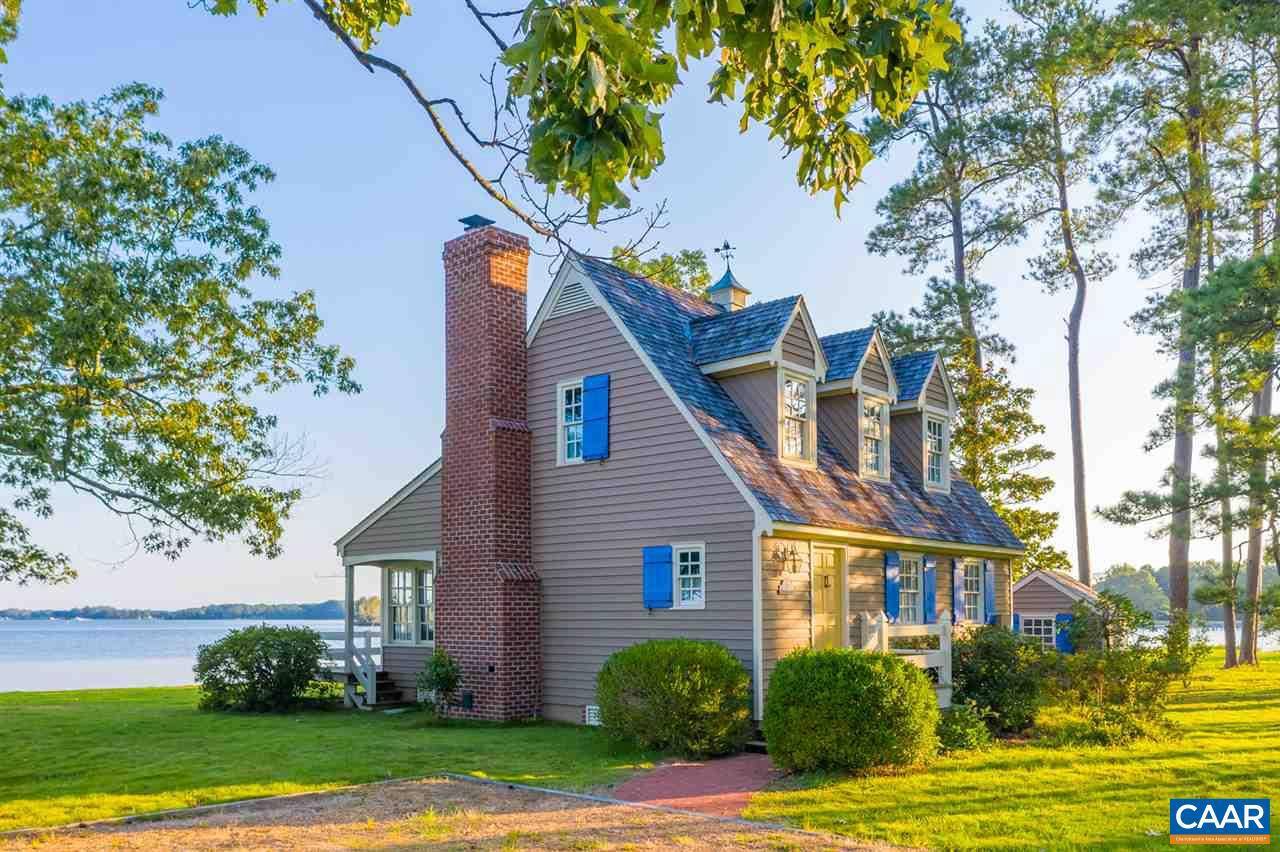 292 RIVER VIEW RD, Port Haywood, VA 23138