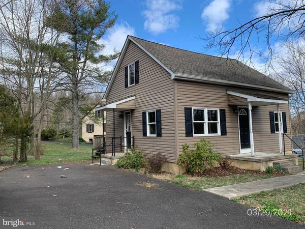 1611 KRATZ RD, Perkiomenville, PA 18074