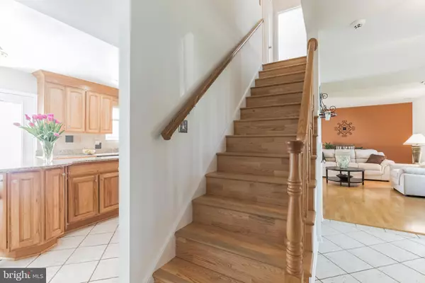 Alexandria, VA 22315,7213 RACEPOINT WAY