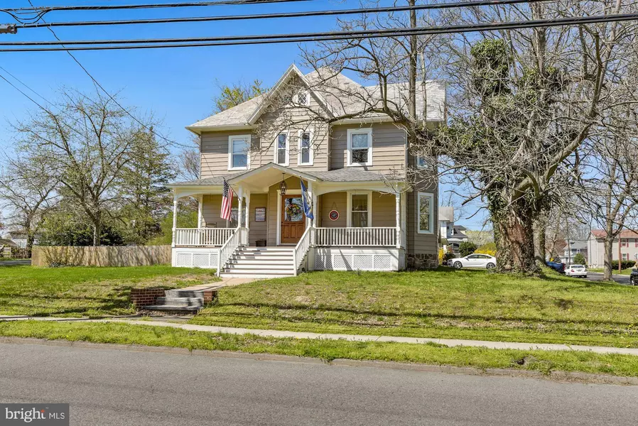 401 W EVESHAM AVE, Magnolia, NJ 08049