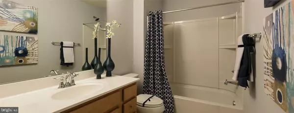 Harrisburg, PA 17110,1004 TIBOR LN