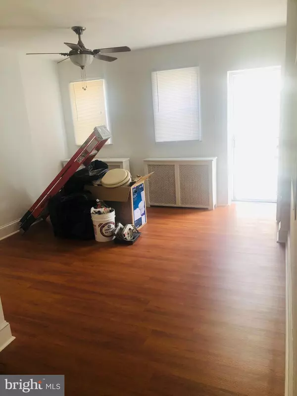 Philadelphia, PA 19148,2208 S DARIEN ST