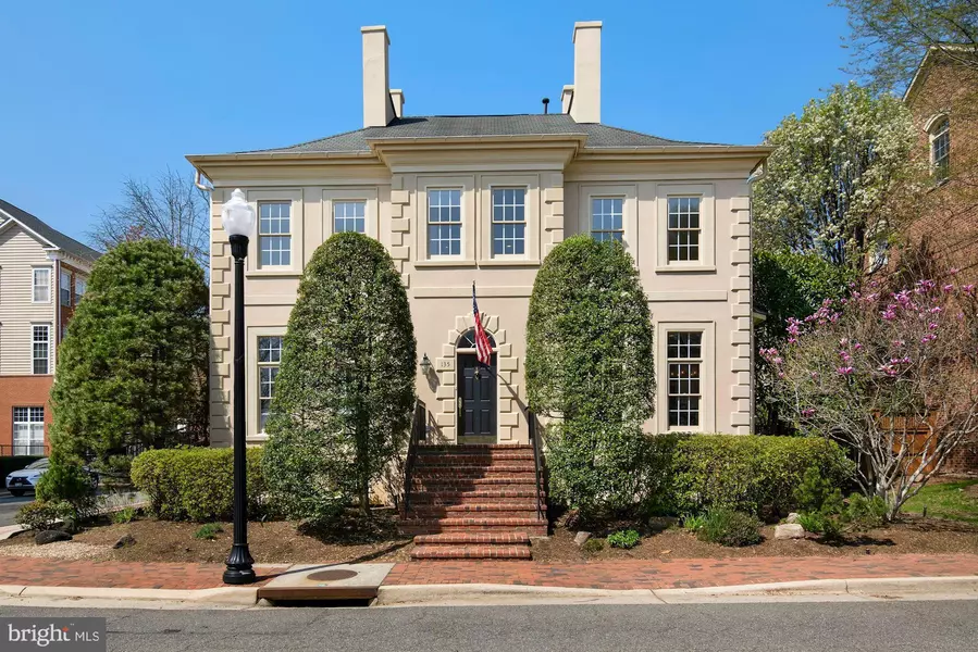 135 SOMERVELLE ST, Alexandria, VA 22304