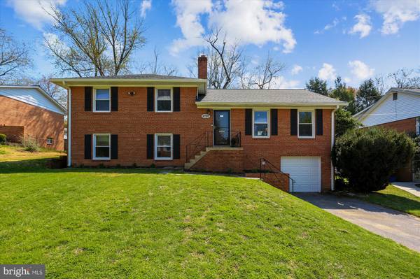 10707 HUNTWOOD DR, Silver Spring, MD 20901