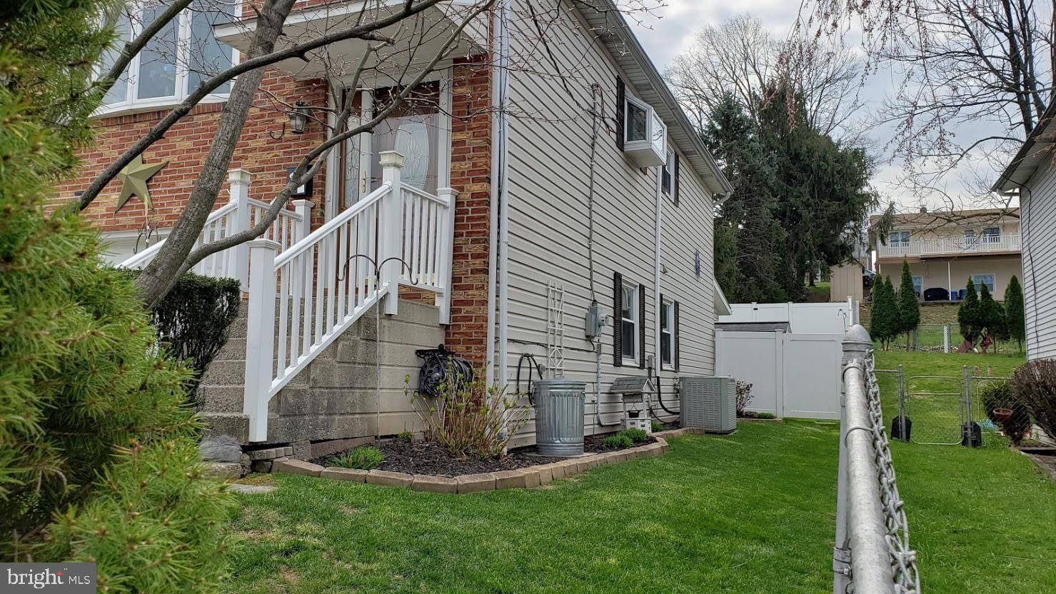 Allentown, PA 18109,956 E LINDEN ST