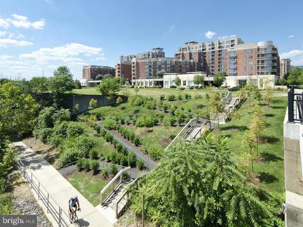 3600 S GLEBE RD #537W, Arlington, VA 22202