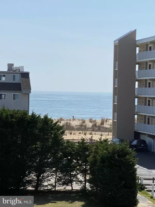 Ocean City, MD 21842,7704 COASTAL HWY #301
