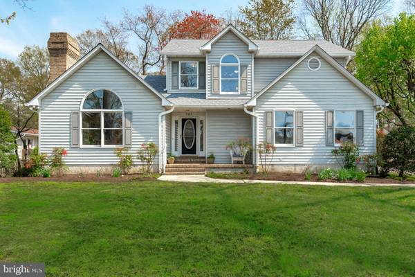 Severna Park, MD 21146,737 OAK GROVE CIR