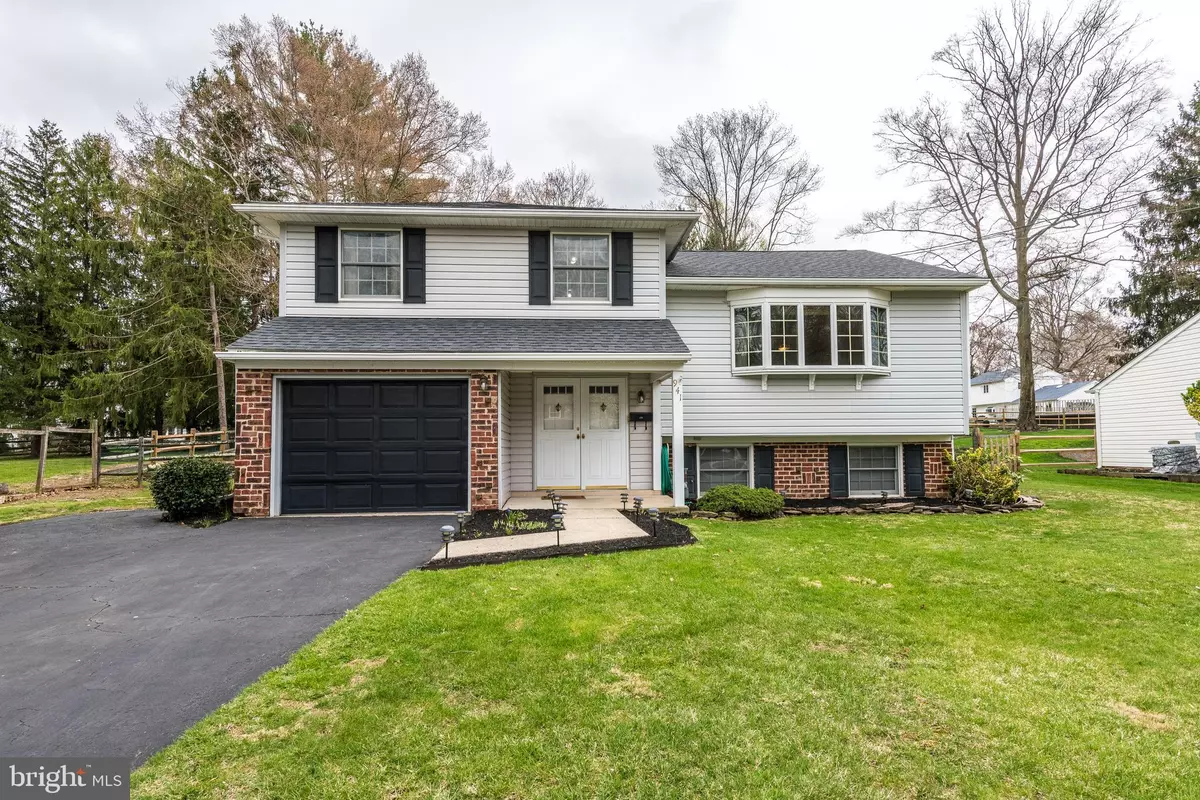 Warminster, PA 18974,941 GORSON DR