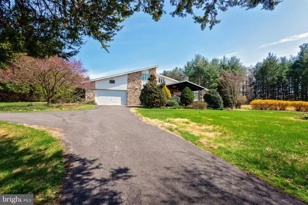 5757 STOUDTS FERRY BRIDGE RD, Reading, PA 19605