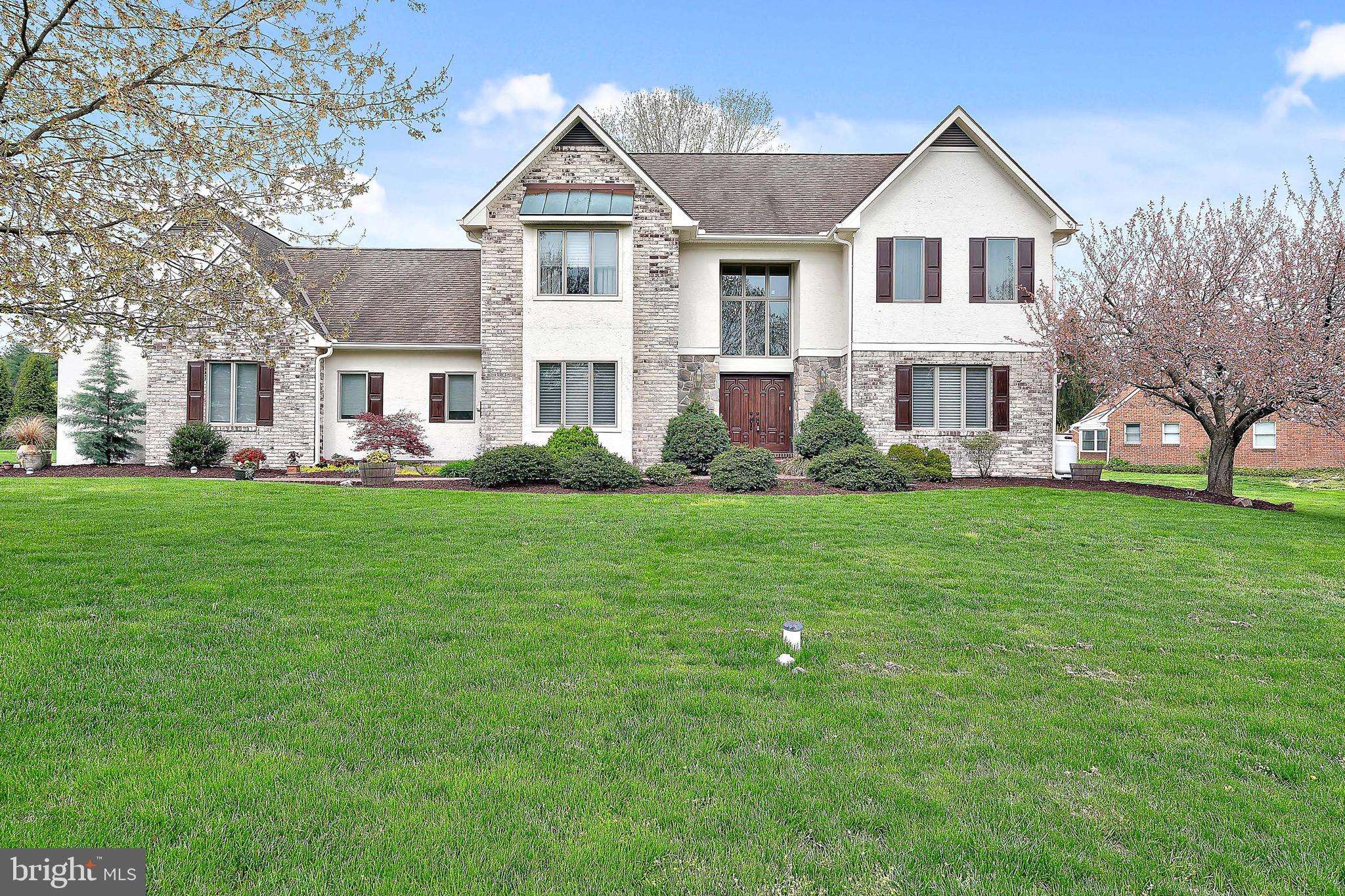 1358 BEACONFIELD LN, Lancaster, PA 17601