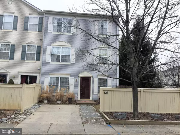 123 HEATHFIELD DR, Frederick, MD 21702