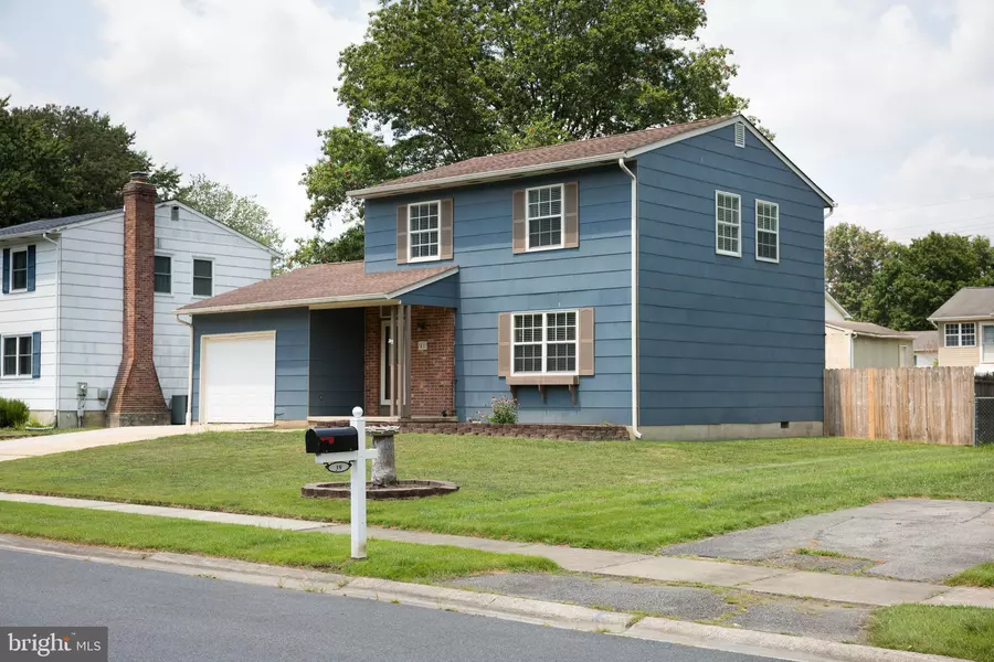 41 MIDLAND DR, Newark, DE 19713