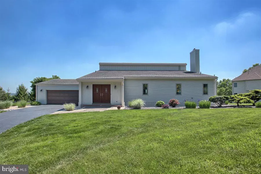 1600 FOX HOLLOW RD, Mechanicsburg, PA 17055