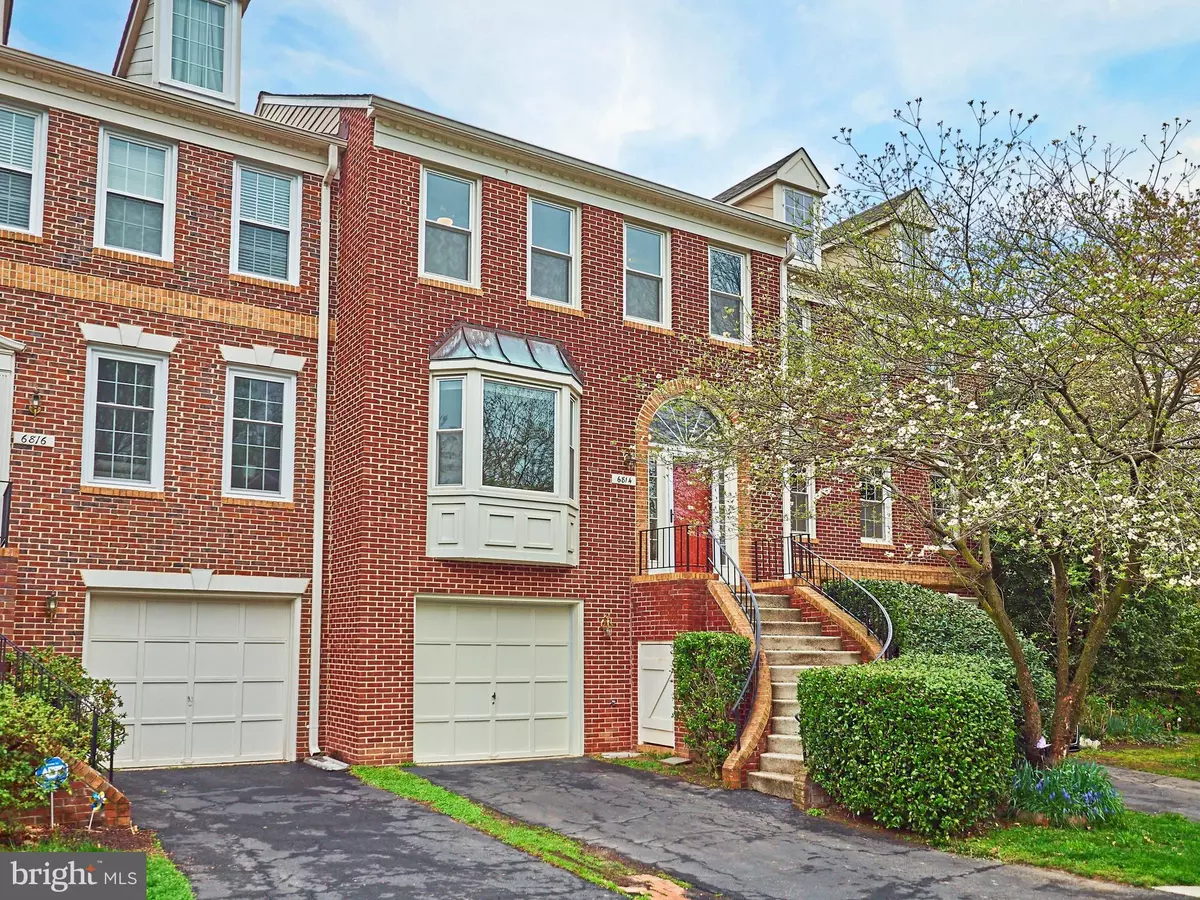 Falls Church, VA 22043,6814 MCLEAN PROVINCE CIR