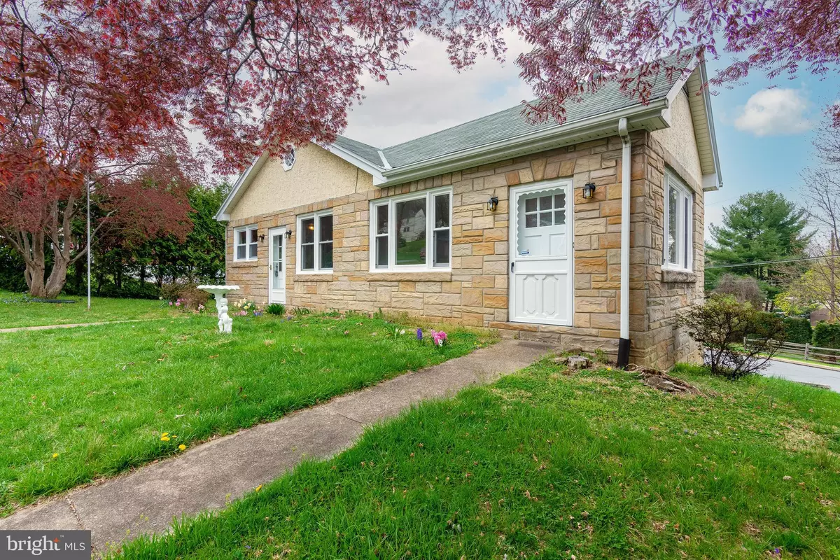 Reading, PA 19607,1002 CRESTVIEW AVE