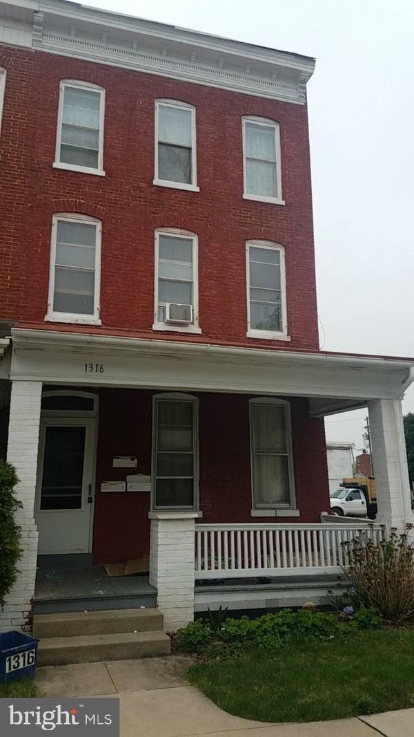 1316 W PHILADELPHIA ST, York, PA 17404