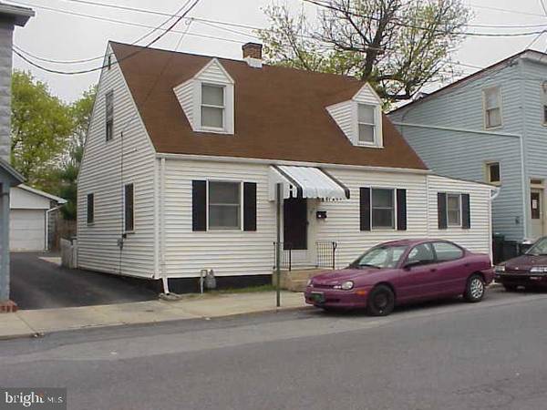 9 N WASHINGTON ST, Shippensburg, PA 17257