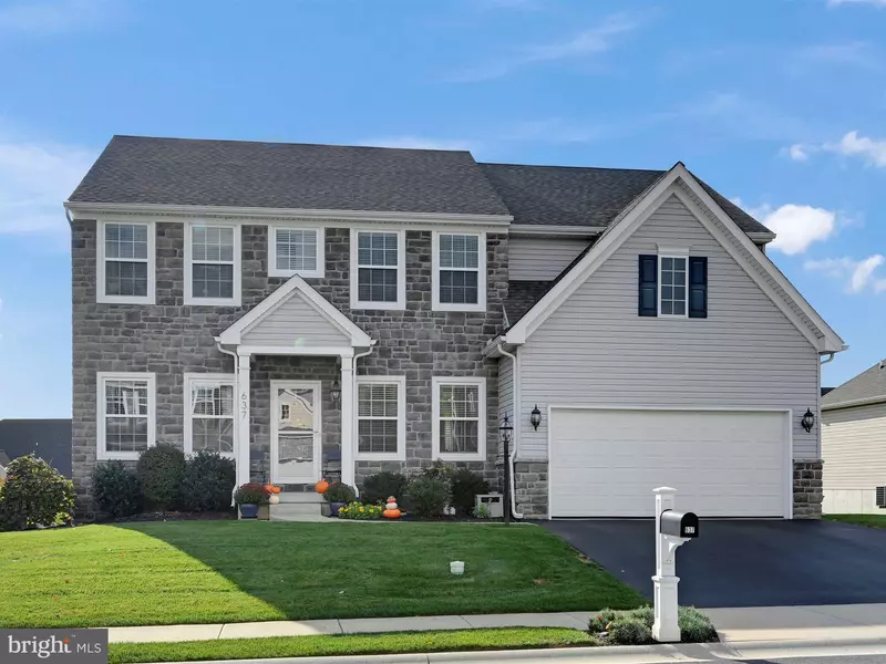 637 WARMINSTER LN, Lititz, PA 17543