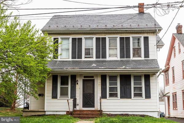 330 N GEORGE ST, Millersville, PA 17551