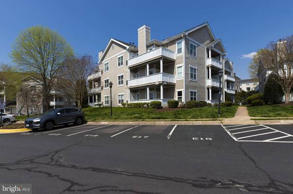 Centreville, VA 20121,14302 ROSY LN #12