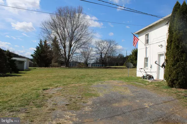 Ridgeley, WV 26753,51 SNYDER LN