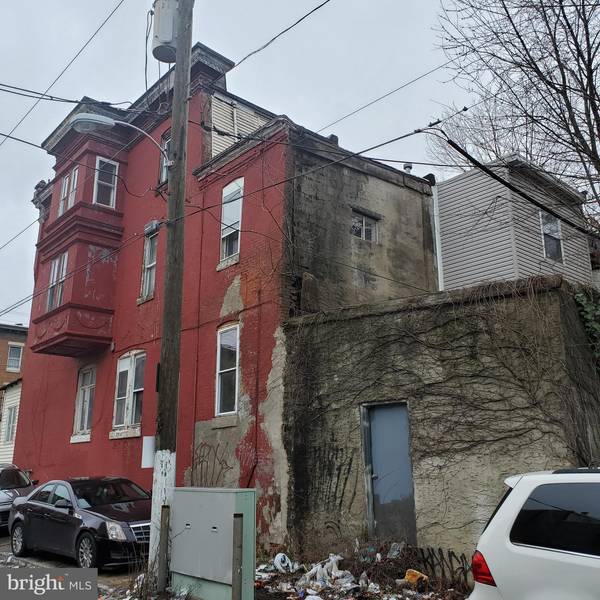 Philadelphia, PA 19140,1523 W WESTMORELAND ST