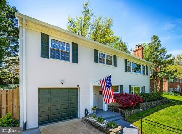 Annandale, VA 22003,7007 BRADLEY CIR