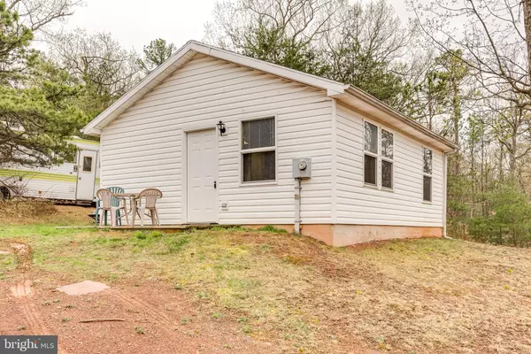 851 PEEWEE LN, Hedgesville, WV 25427