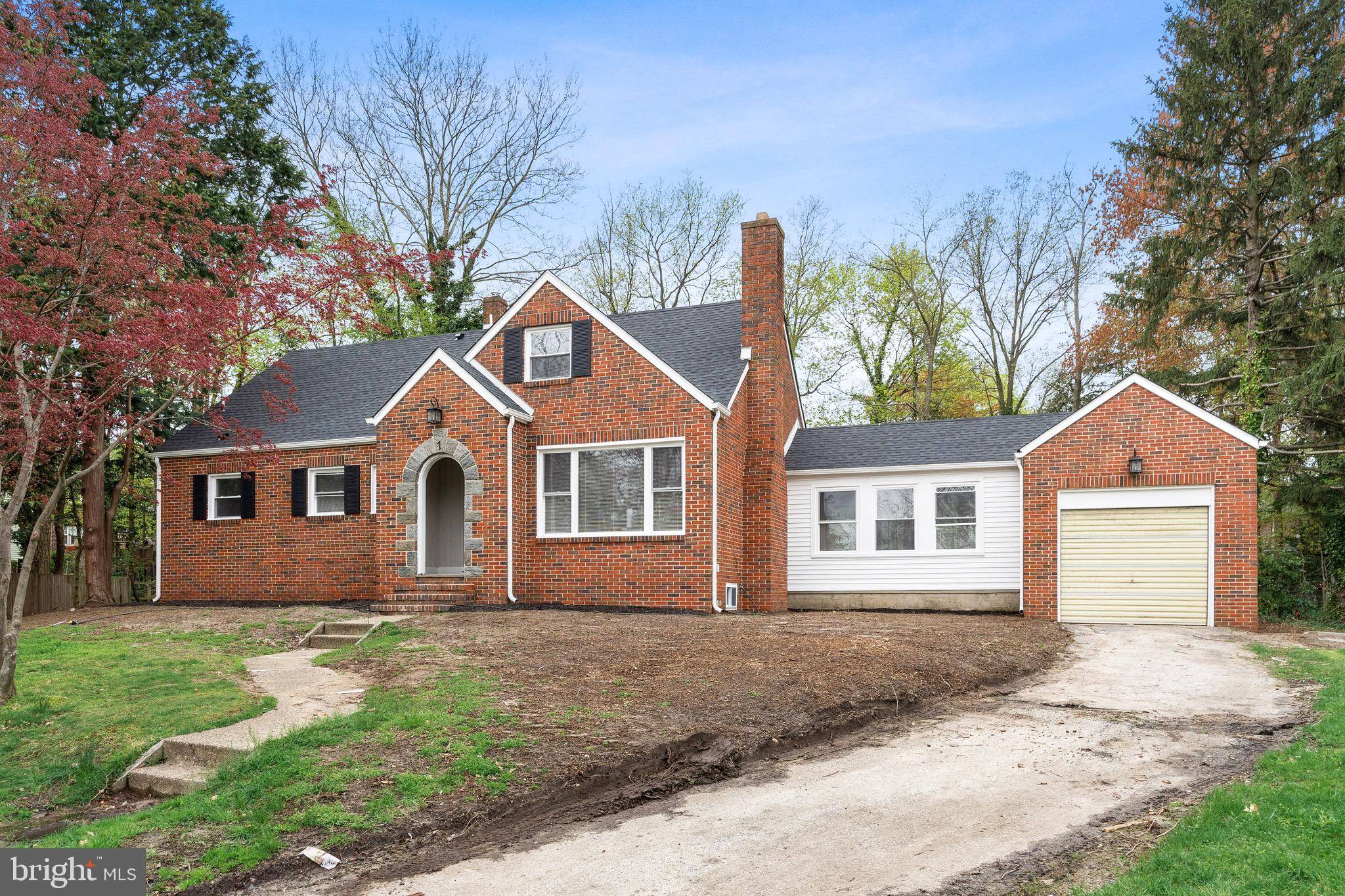 1 CUTHBERT CIR, Westmont, NJ 08108
