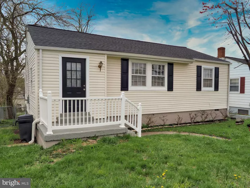 214 E 4TH AVENUE, Ranson, WV 25438