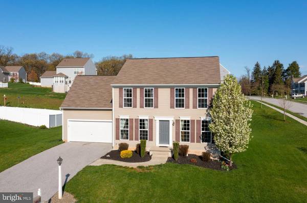 10 CRABAPPLE DR, York Haven, PA 17370