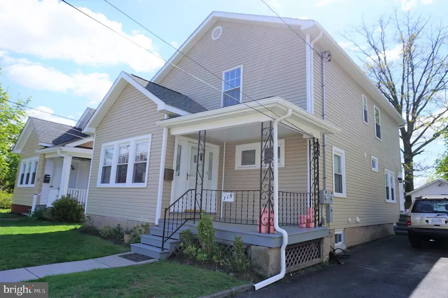 719 E BROWN ST, Hamilton, NJ 08610