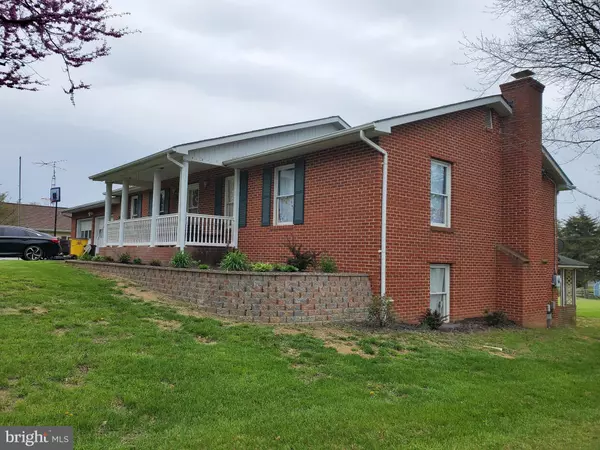 Inwood, WV 25428,209 LONGSTREET