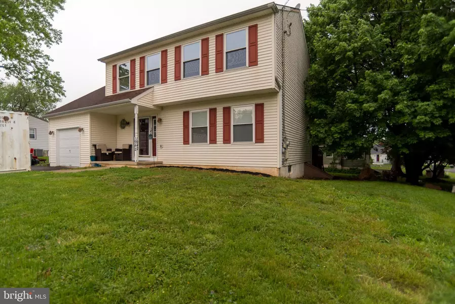 1942 OAKFORD AVE, Feasterville Trevose, PA 19053