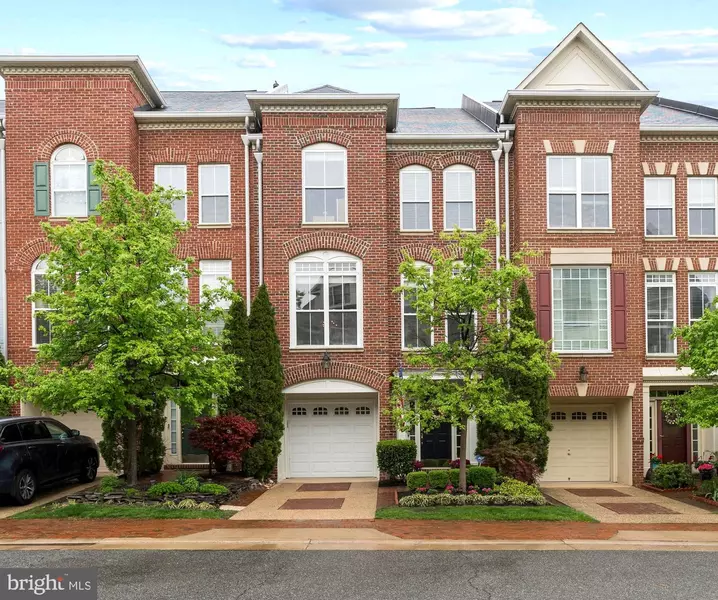 5263 POCOSIN LN, Alexandria, VA 22304