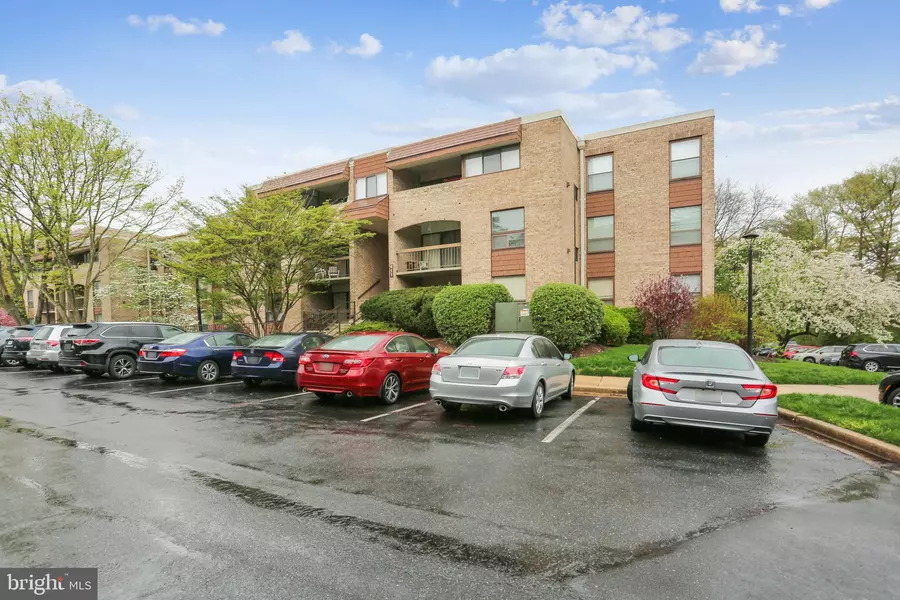 411 CHRISTOPHER AVE #74 (T3), Gaithersburg, MD 20879