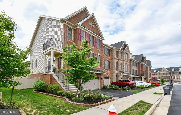 Chantilly, VA 20152,42615 LISBURN CHASE TER