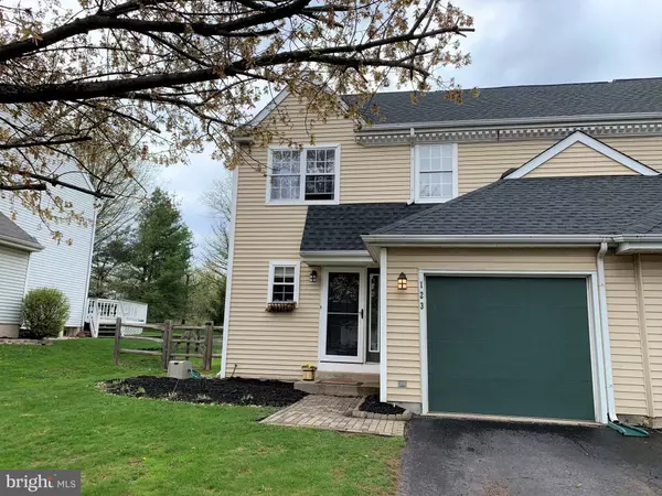 Royersford, PA 19468,123 AZALEA CIR