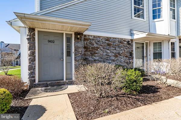 Sellersville, PA 18960,902 MEWS DR