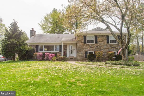 2728 STONY CREEK RD, Broomall, PA 19008