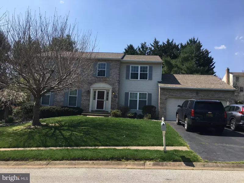 102 LENA DR, Newark, DE 19711